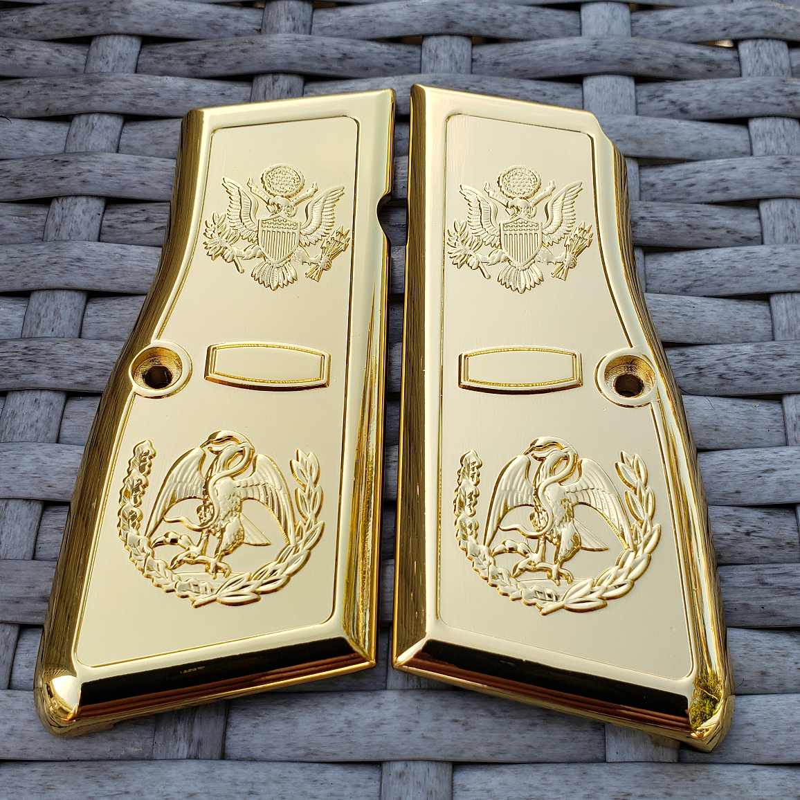 Browning Hi power Engraved Gun Grips Cacha Eagle Full gold Plated