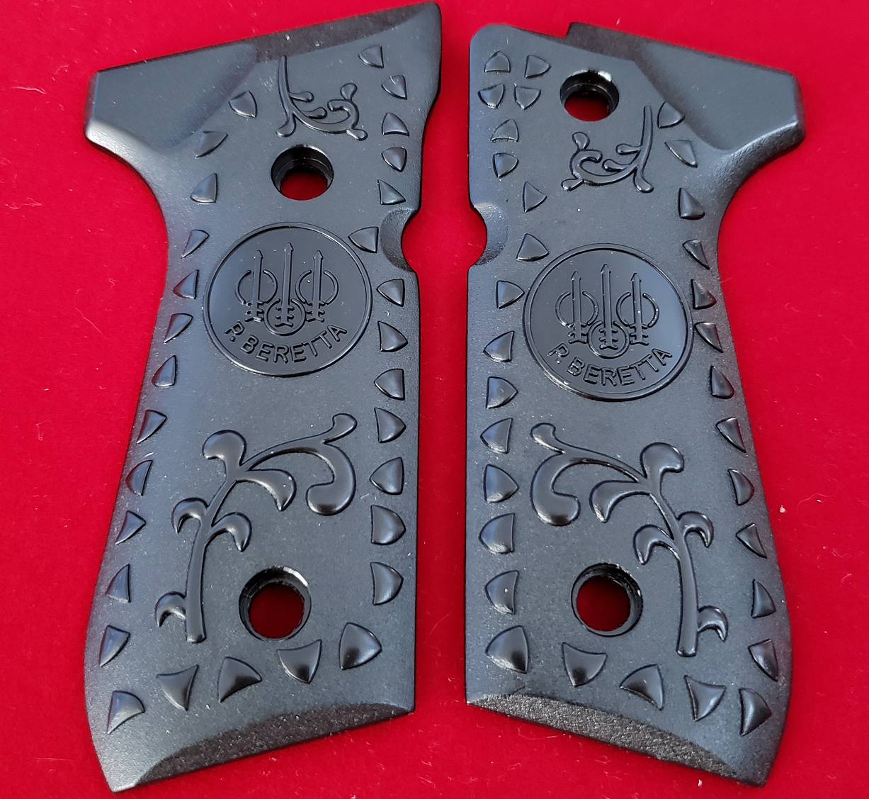 Beretta GRIPS 92/96 Series Pistols 92F, 92FS, M9, 96 Black #T-T490